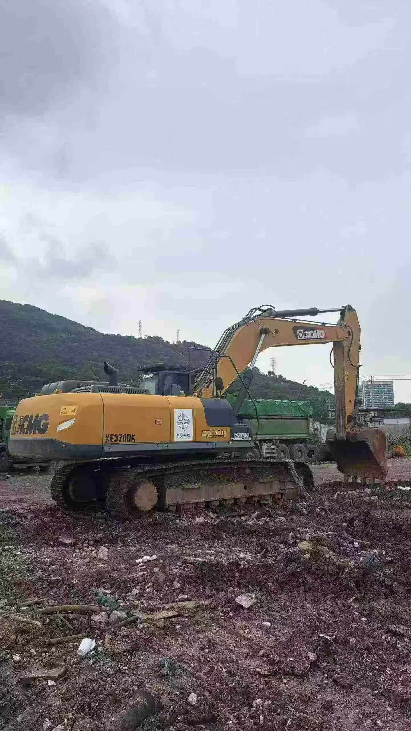 Buy XCMG XE370DK Used Excavator / 9