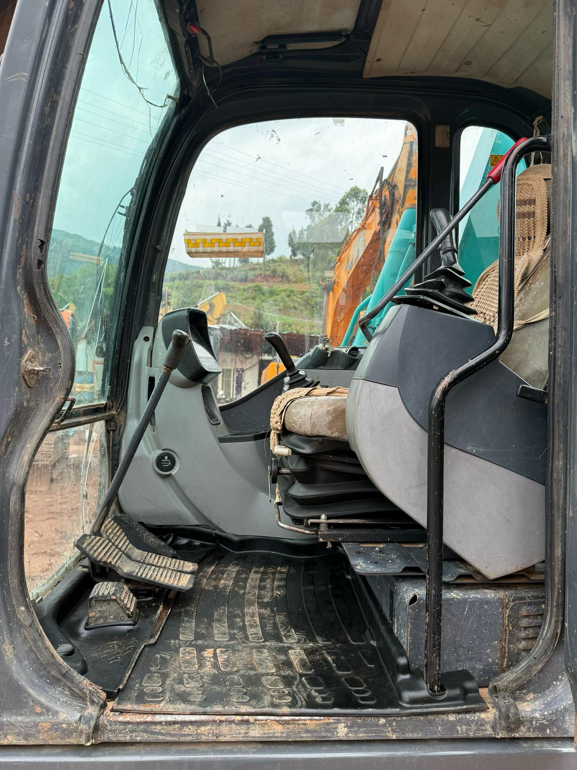 Buy Kobelco SK75 Used Excavator / 2