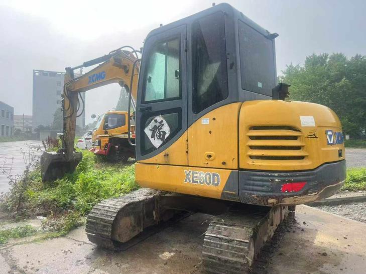 Buy XCMG XE60 Used Excavator / 1