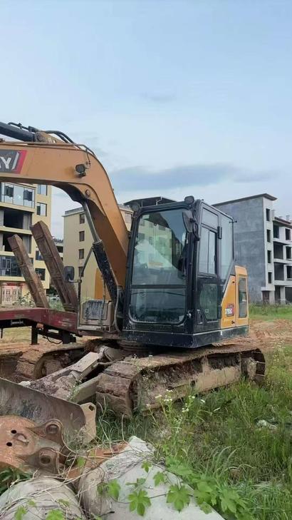 Buy Sany SY75 Used Excavator / 1