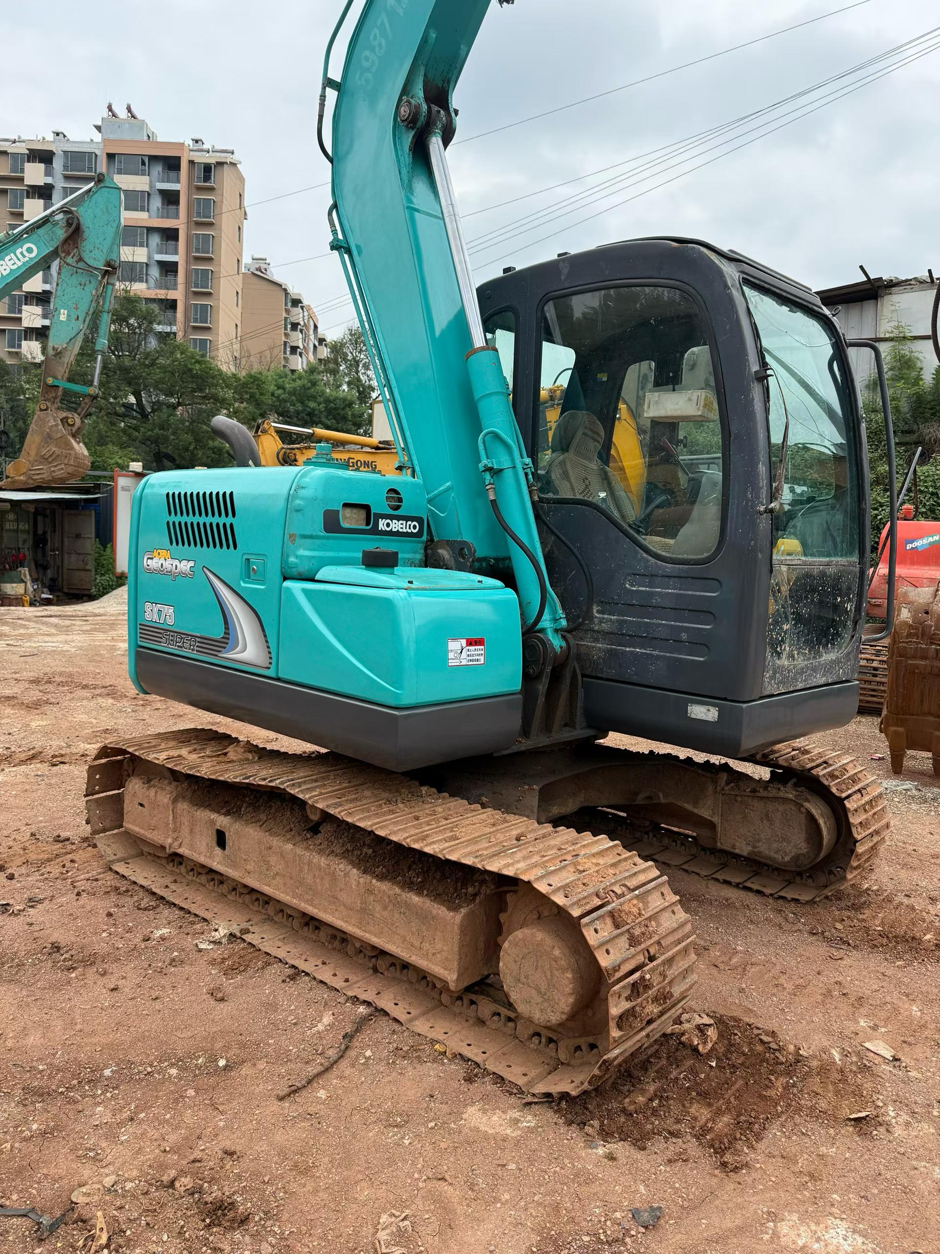 Buy Kobelco SK75 Used Excavator / 7