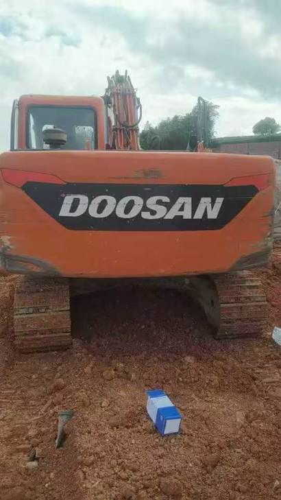 Buy Doosan DX120-9C Used Excavator / 1