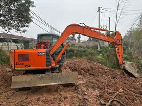 Buy Hitachi EX70 Used Excavator / 3 Buy Hitachi EX70 Used Excavator / 3