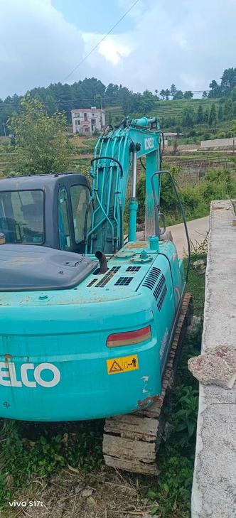 Buy Kobelco SK130 Used Excavator / 1