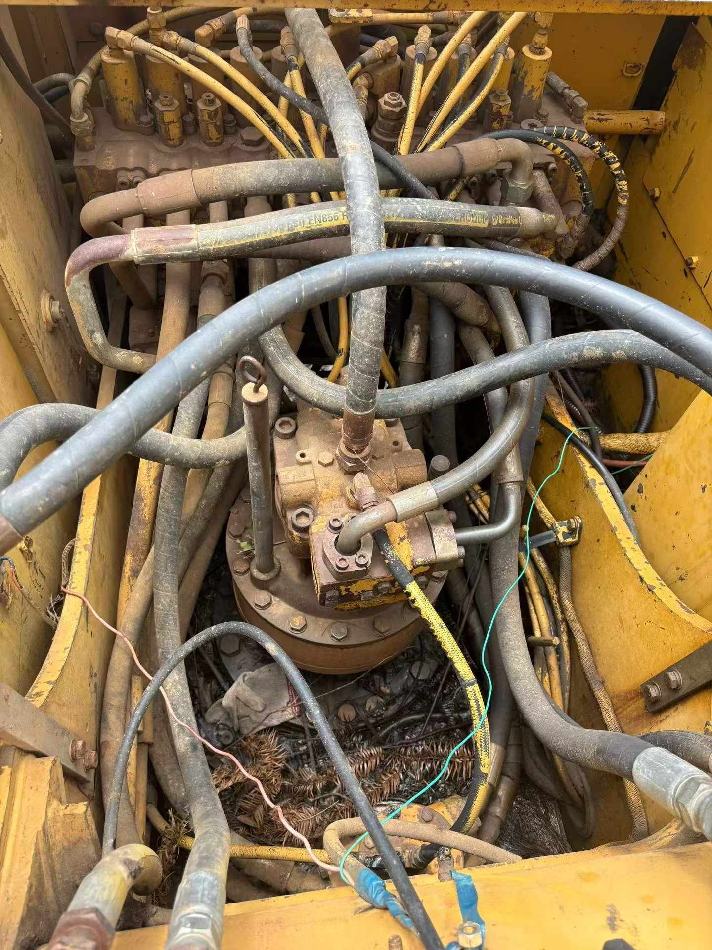 Buy Caterpillar 320C Used Excavator / 3