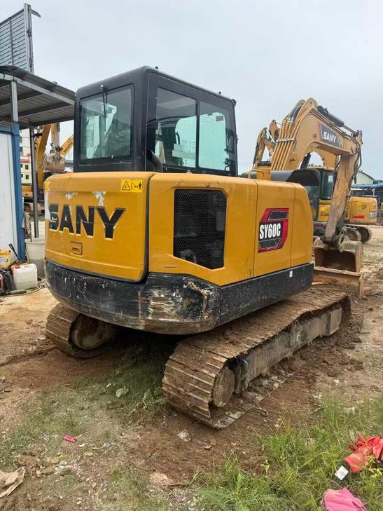 Buy Sany SY60 Used Excavator / 1