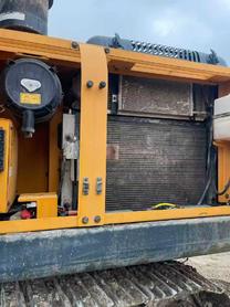 Buy Hyundai R215-7 Used Excavator / 8 Buy Hyundai R215-7 Used Excavator / 8