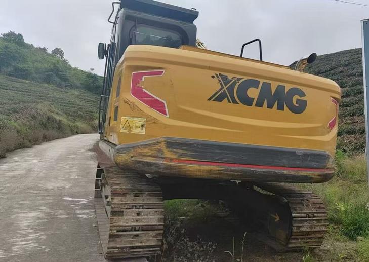 Buy XCMG XE135B Used Excavator / 1