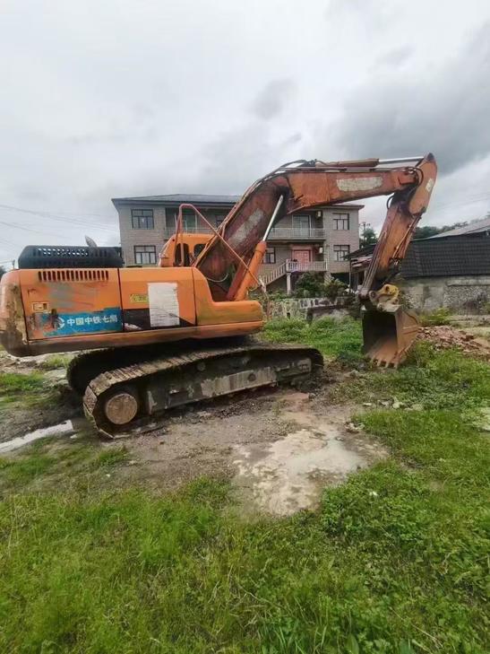 Buy Doosan DH215-9 Used Excavator / 1