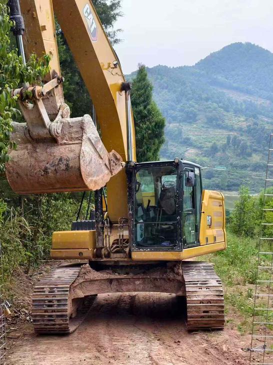 Buy Caterpillar 330B Used Excavator / 1