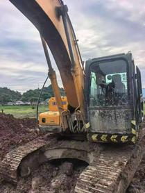 Buy Hyundai R215-7 Used Excavator / 4 Buy Hyundai R215-7 Used Excavator / 4