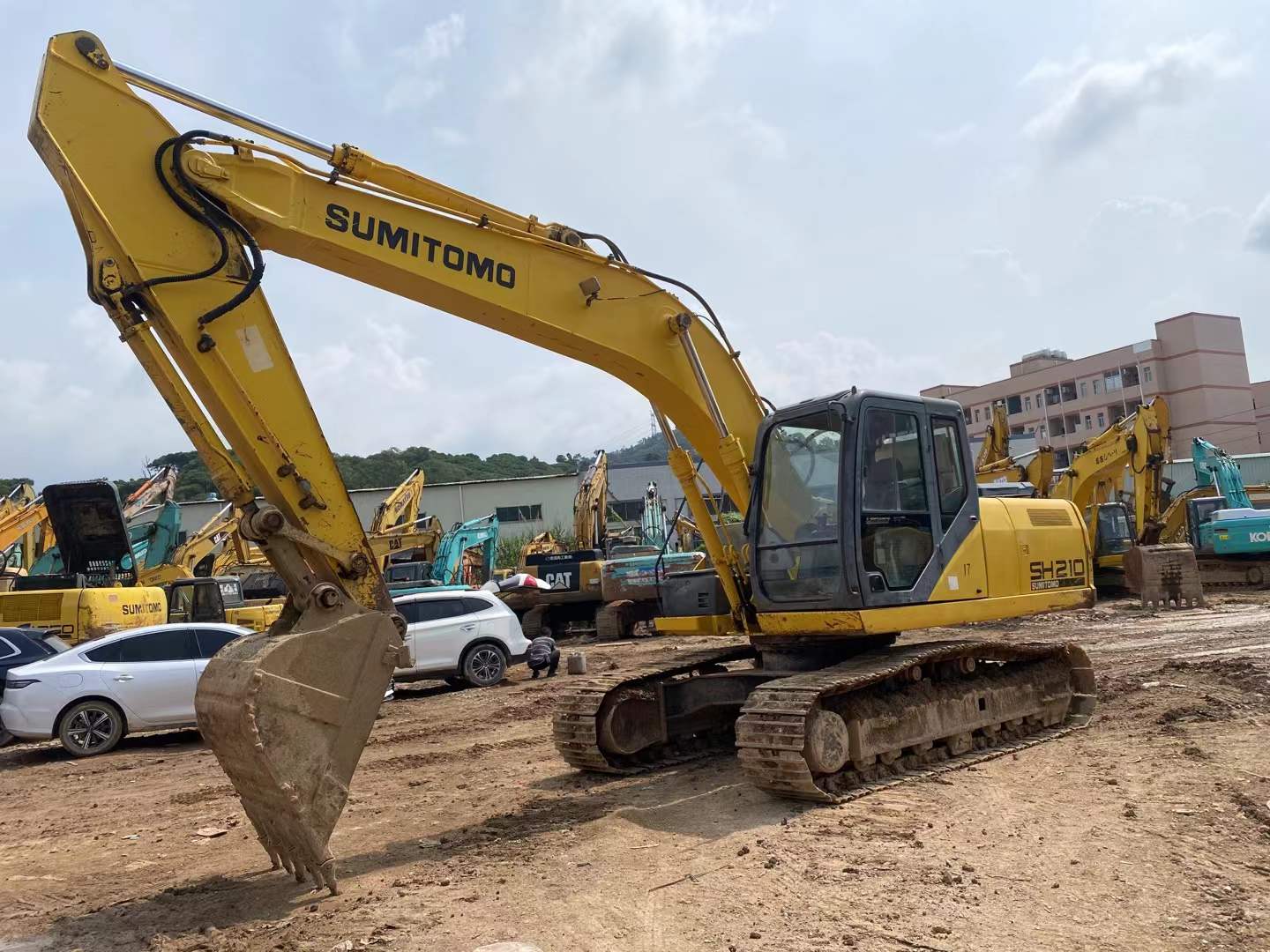 Buy Sumitomo SH210A5 Used Excavator / 3