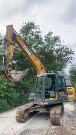 Buy XCMG XE135B Used Excavator / 5 Buy XCMG XE135B Used Excavator / 5