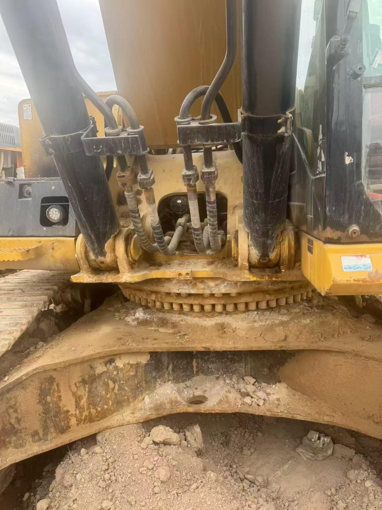 Buy Caterpillar 349E Used Excavator / 4