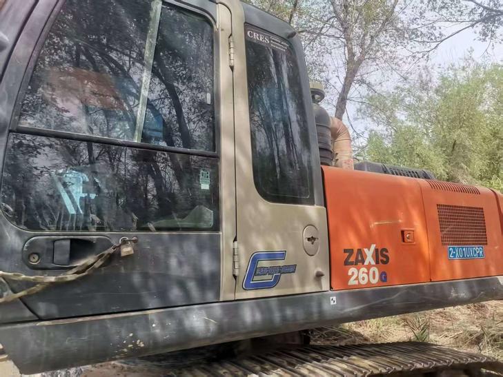 Buy Hitachi ZX240 Used Excavator / 1