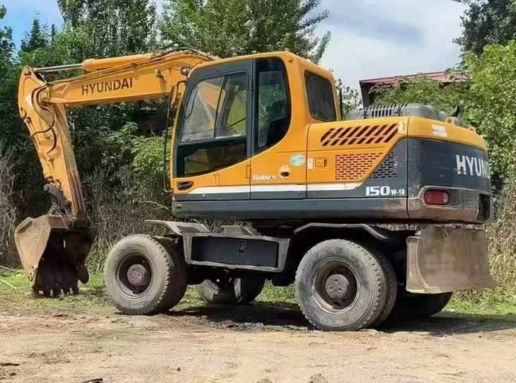 Buy Hyundai R150-7 Used Excavator / 1