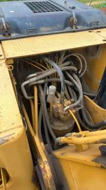 Buy Caterpillar 320D Used Excavator / 5 Buy Caterpillar 320D Used Excavator / 5