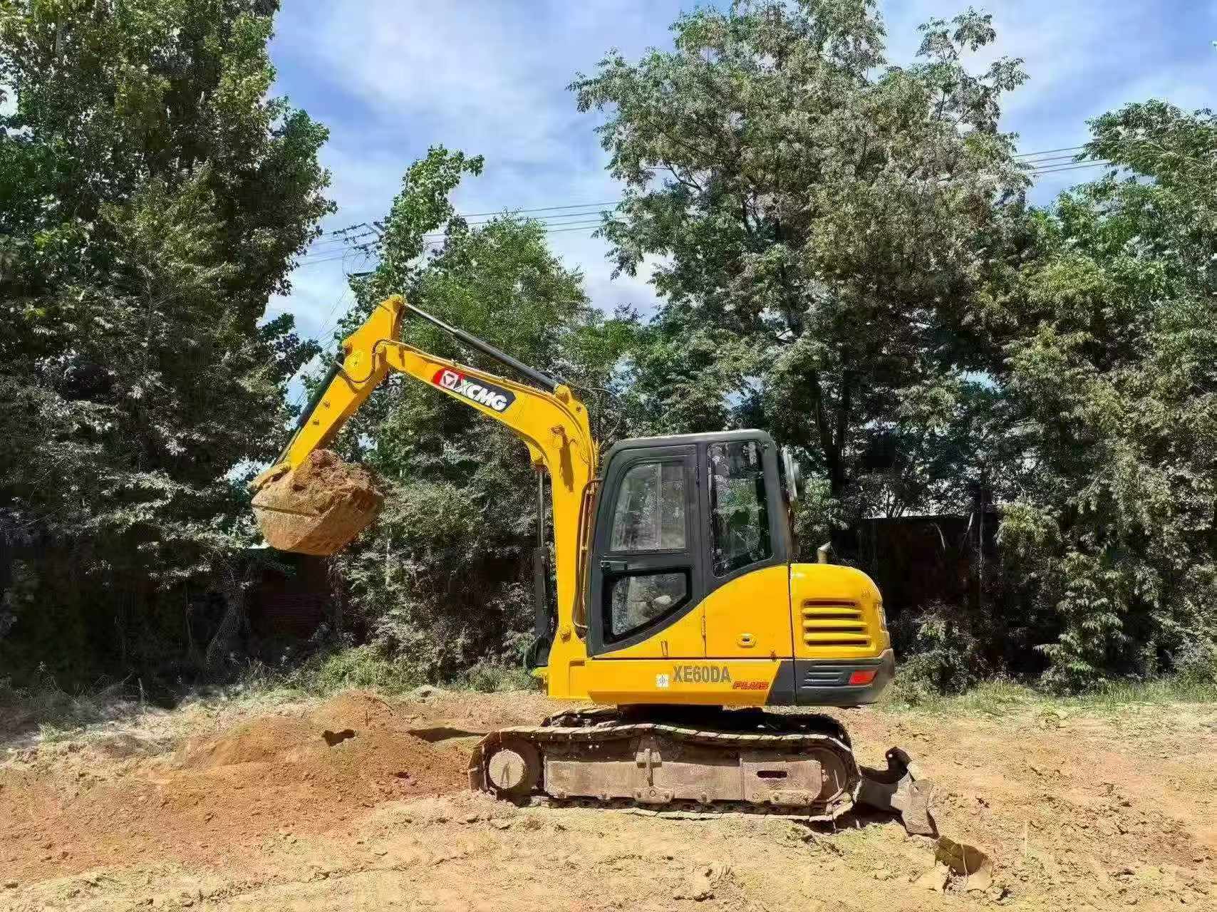 Buy XCMG XE60 Used Excavator / 8