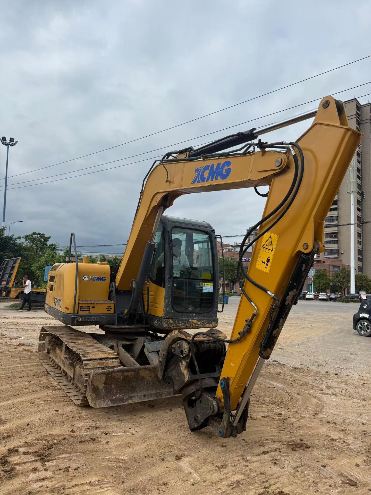 Buy XCMG XE80 Used Excavator / 4