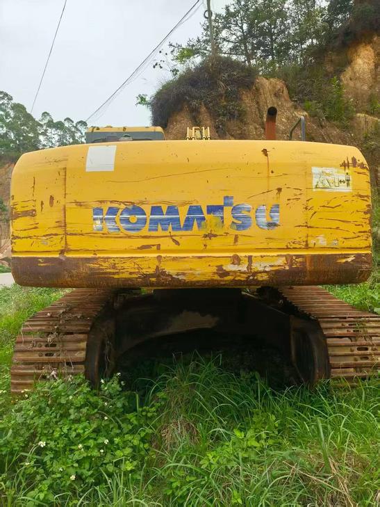 Buy Komatsu PC270-7 Used Excavator / 1