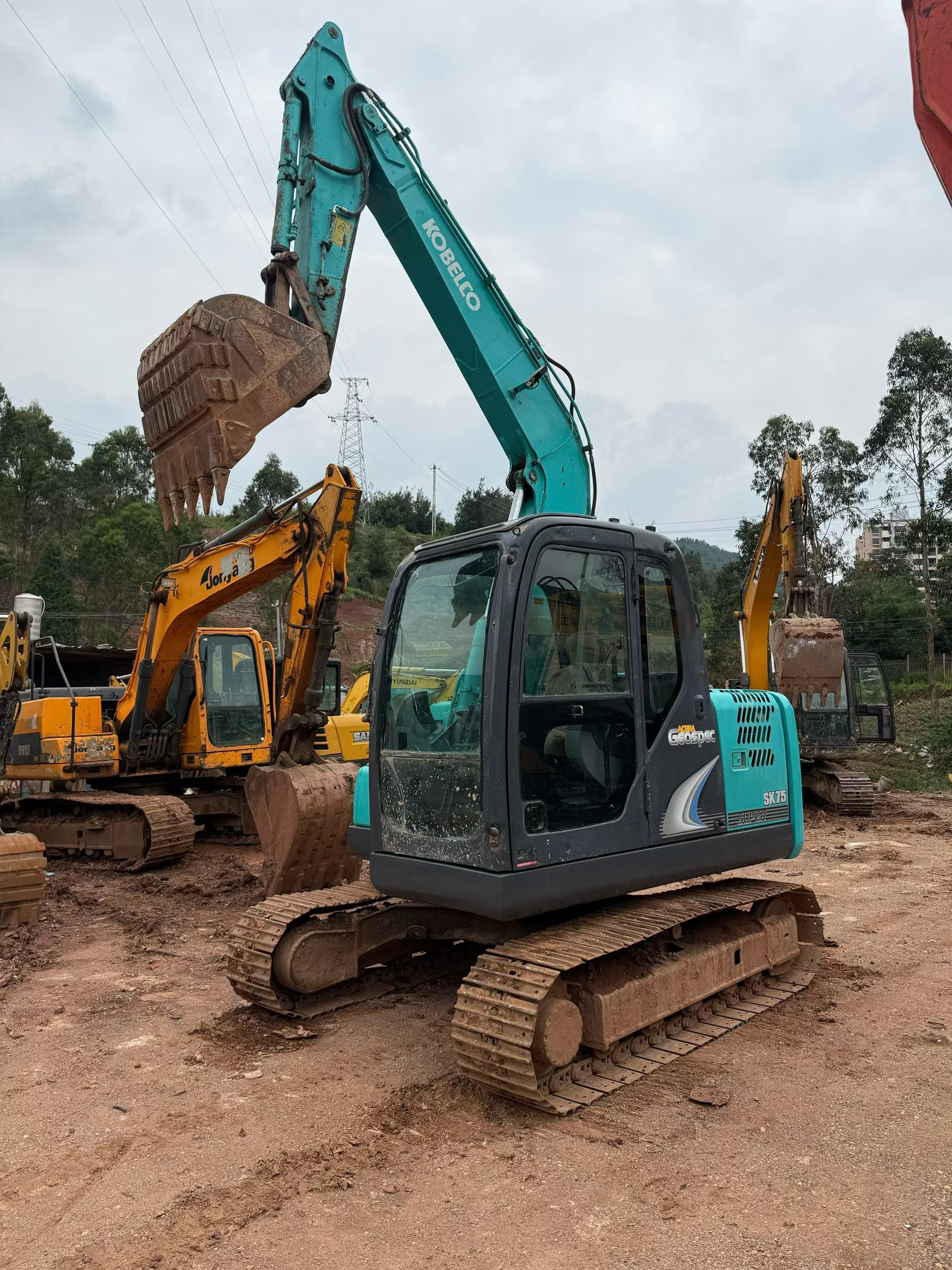 Buy Kobelco SK75 Used Excavator / 4