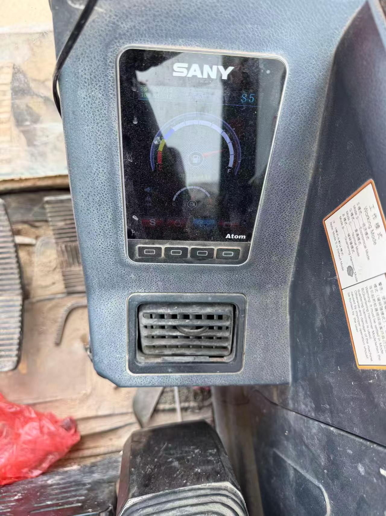 Buy Sany SY60 Used Excavator / 4