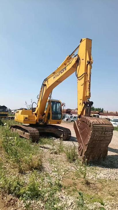 Buy Hyundai R220-5 Used Excavator / 1