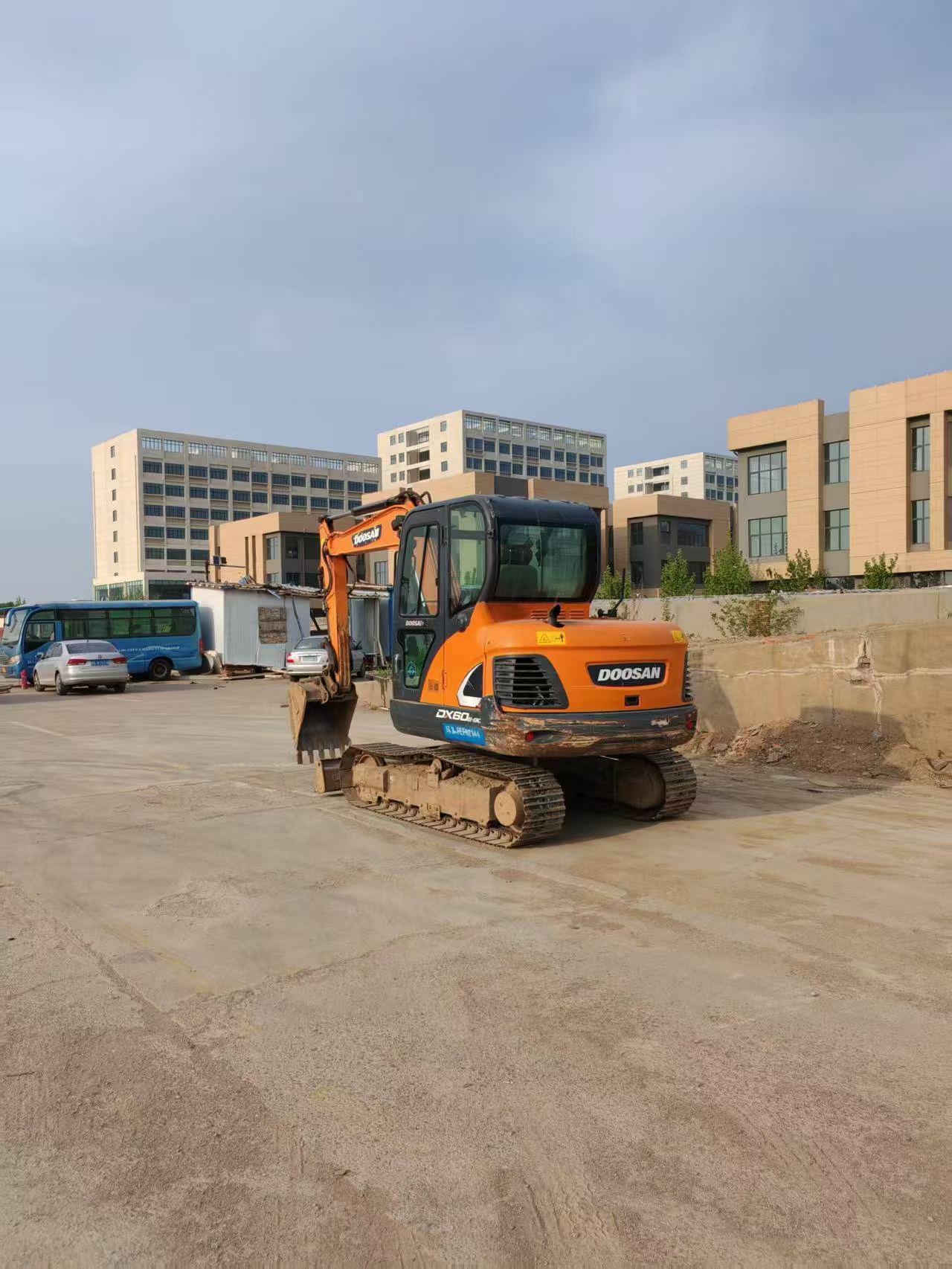 Buy Doosan DH60 Used Excavator / 3