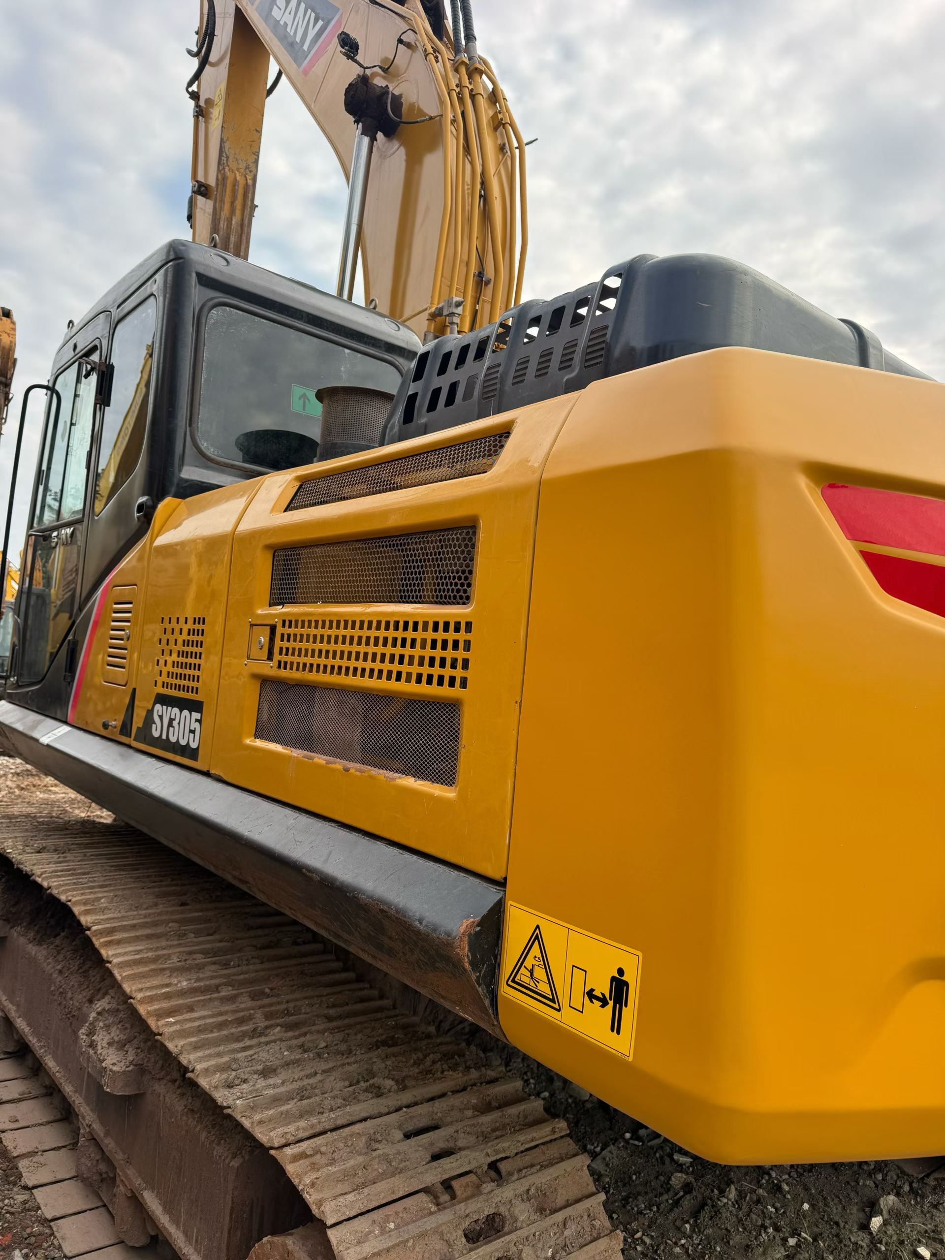 Buy Sany SY245H Used Excavator / 2