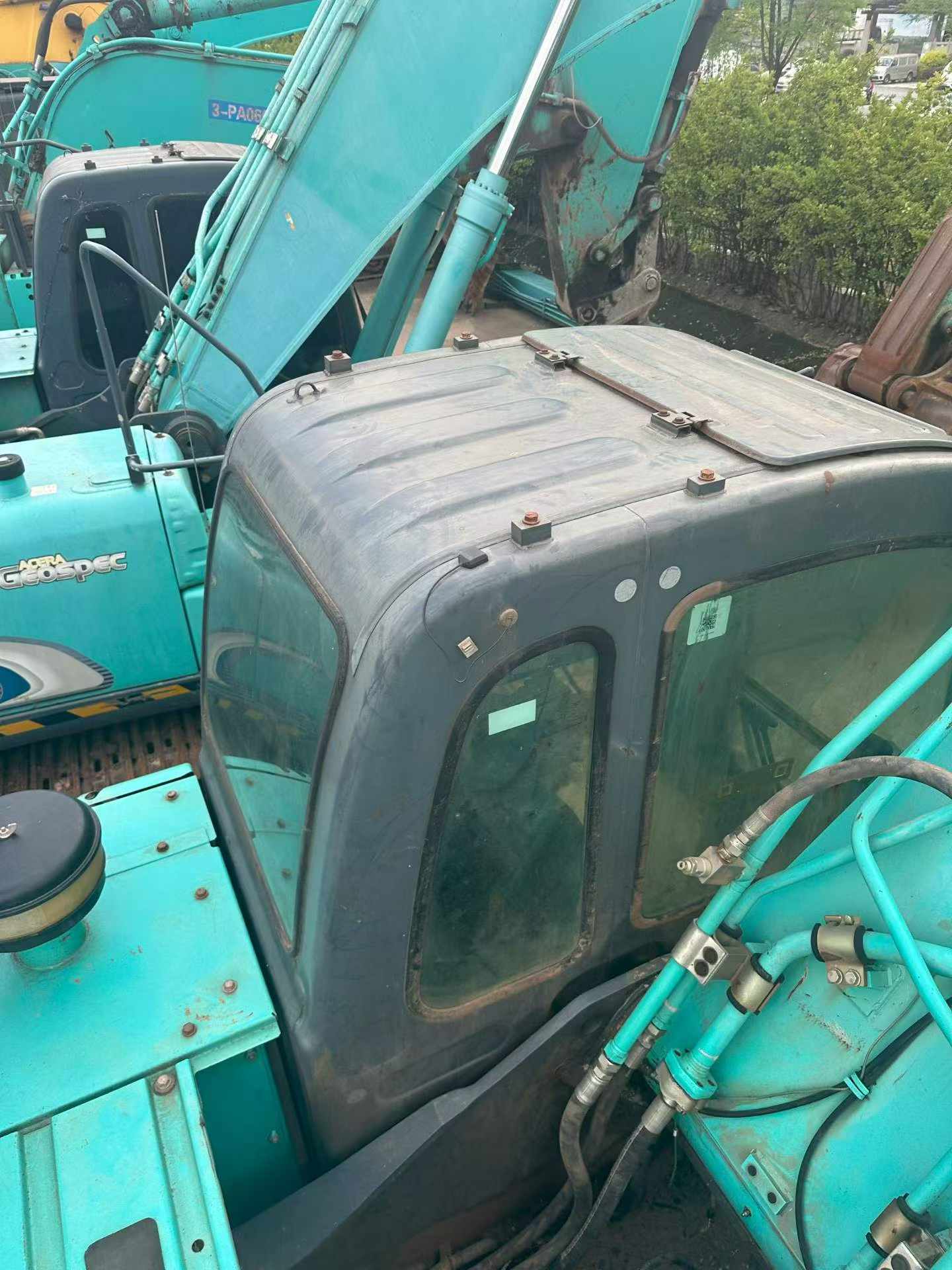 Buy Kobelco SK260 Used Excavator / 5