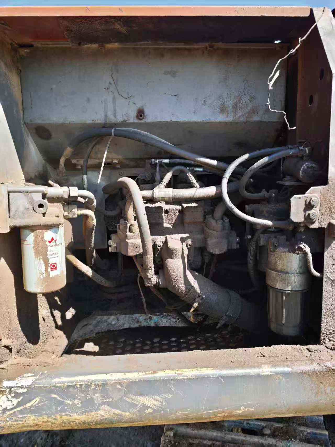 Buy Hitachi EX200-3 Used Excavator / 8