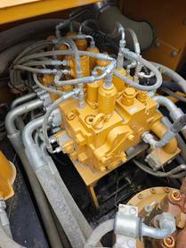 Buy Sany SY550H Used Excavator / 8 Buy Sany SY550H Used Excavator / 8