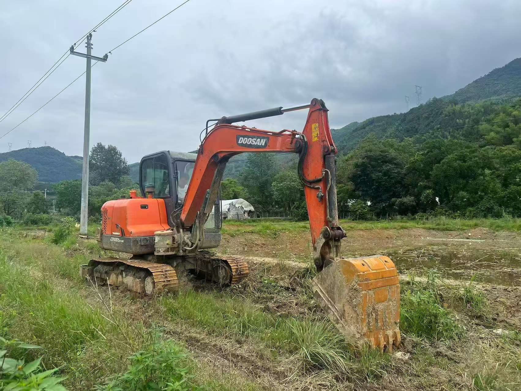 Buy Doosan DX60 Used Excavator / 7
