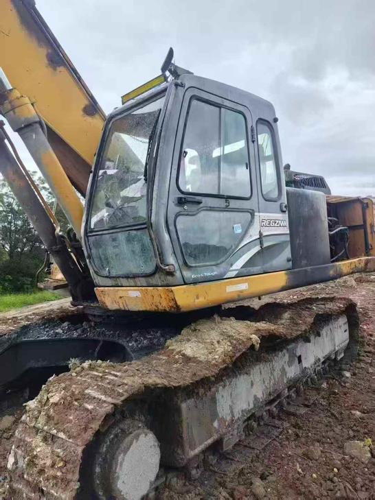 Buy Kato HD1430 Used Excavator / 1