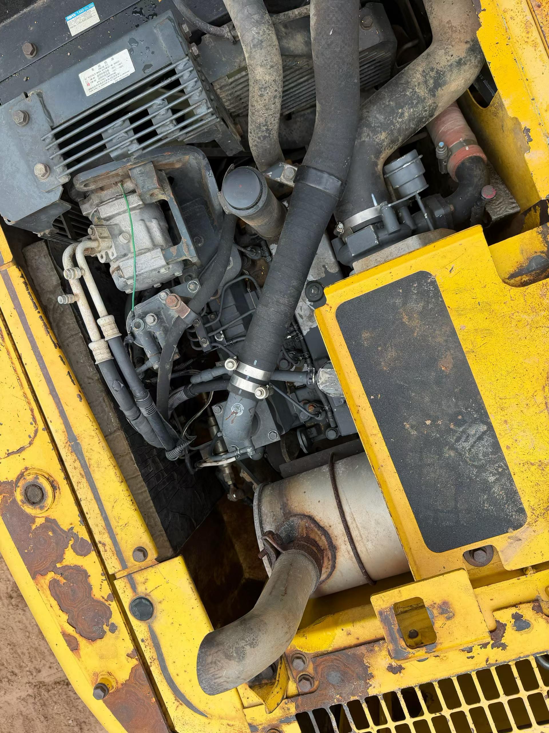 Buy Komatsu PC130-7 Used Excavator / 8 Buy Komatsu PC130-7 Used Excavator / 8