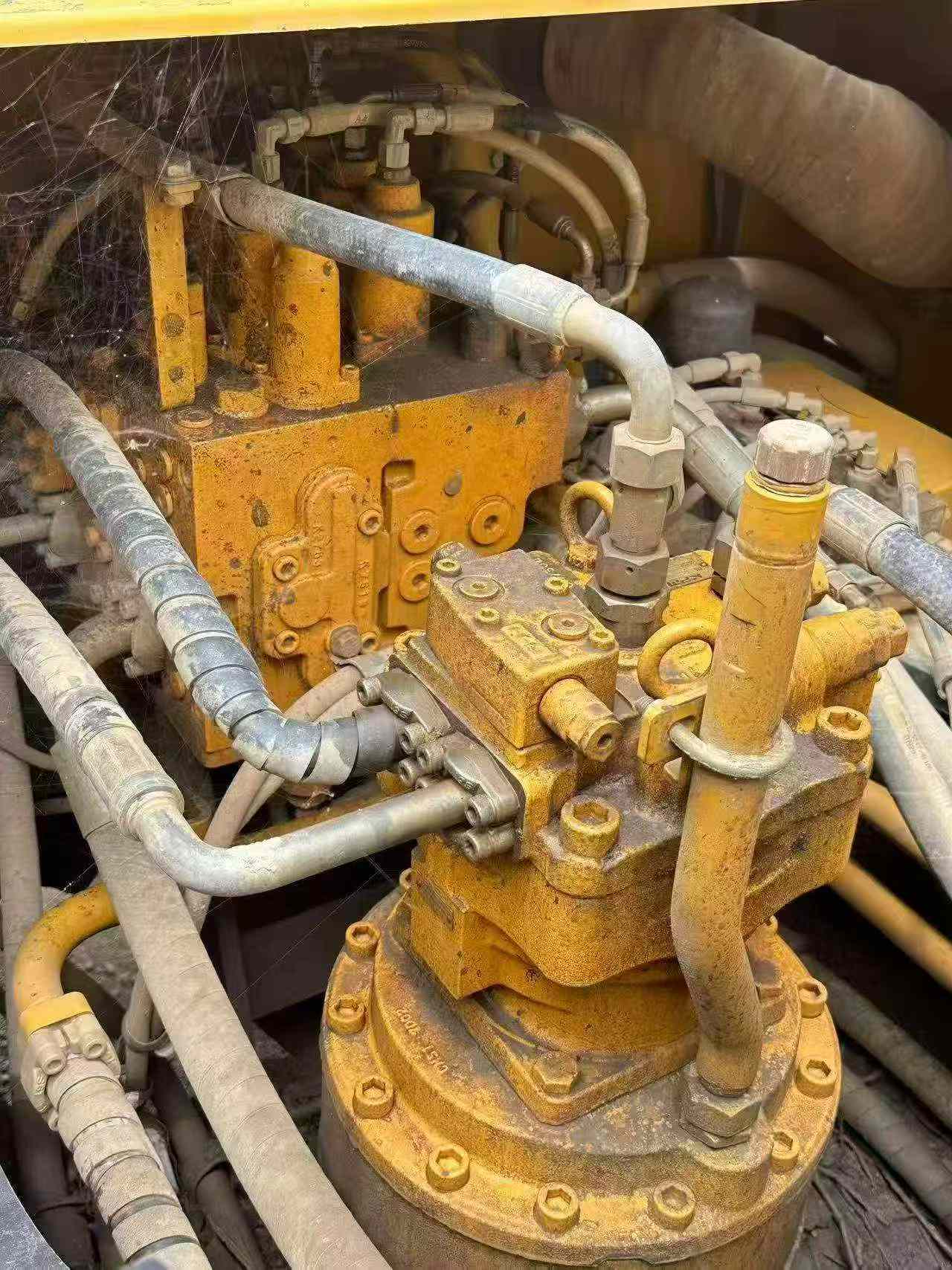Buy Sany SY245H Used Excavator / 6