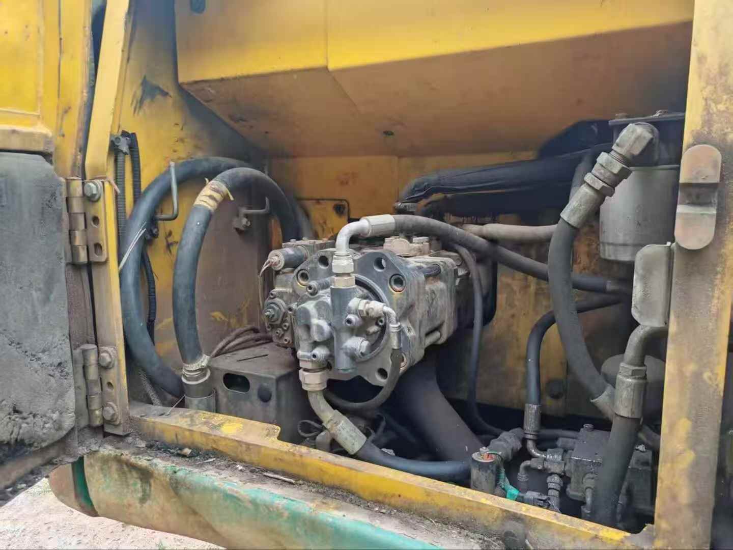 Buy Volvo EC160C Used Excavator / 5