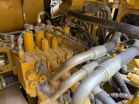 Buy Caterpillar 330B Used Excavator / 4 Buy Caterpillar 330B Used Excavator / 4