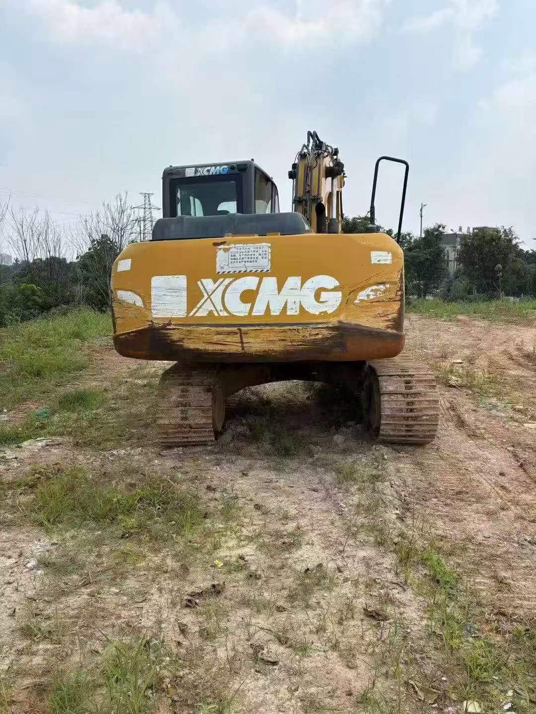 Buy XCMG XE135B Used Excavator / 4 Buy XCMG XE135B Used Excavator / 4