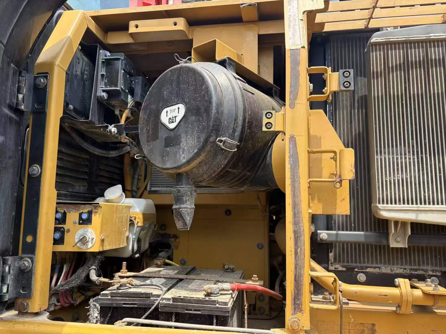 Buy Caterpillar 326DL Used Excavator / 4