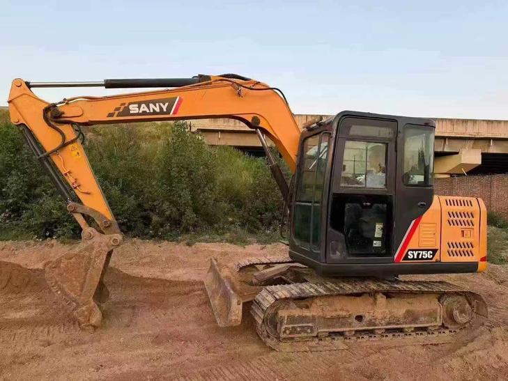 Buy Sany SY75 Used Excavator / 1