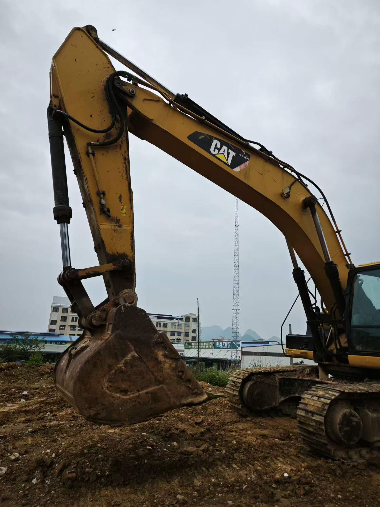 Buy Caterpillar 336E Used Excavator / 8