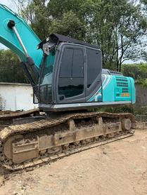 Buy Kobelco SK270D Used Excavator / 3 Buy Kobelco SK270D Used Excavator / 3