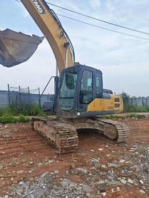 Buy XCMG XE200 Used Excavator / 3 Buy XCMG XE200 Used Excavator / 3