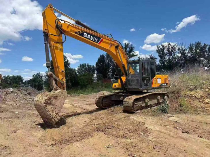 Buy Sany SY215C Used Excavator / 1