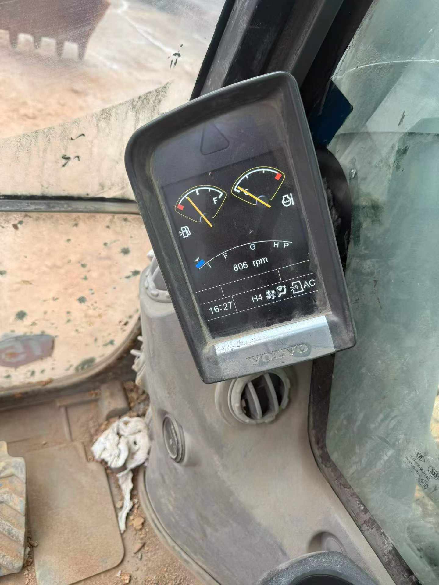 Buy Volvo L350F Used Excavator / 6