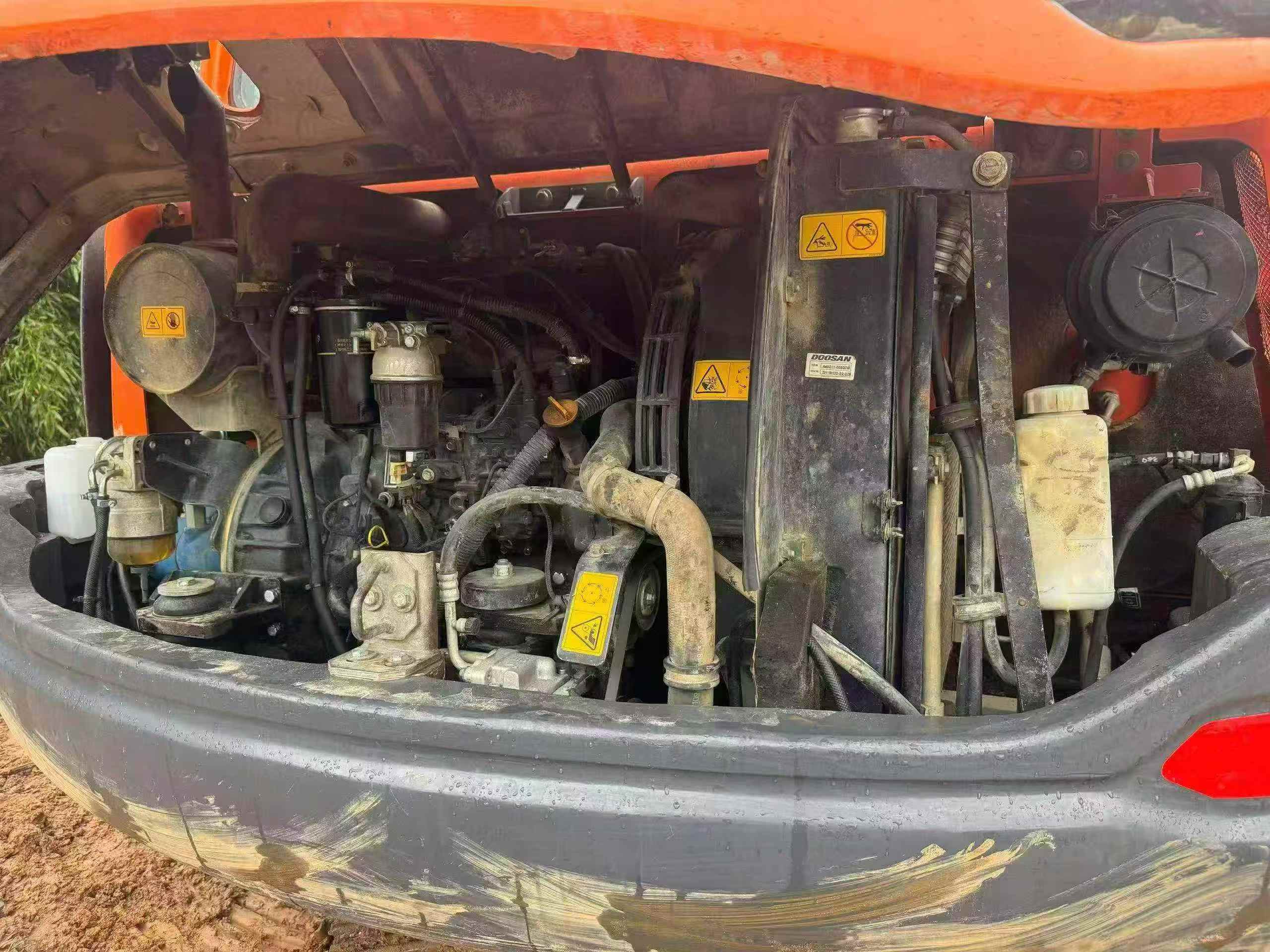 Buy Doosan DX75-10 Used Excavator / 5