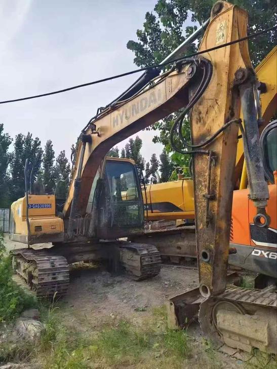 Buy Hyundai R110VS Used Excavator / 1