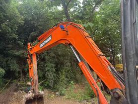 Buy Doosan DH55 Used Excavator / 5 Buy Doosan DH55 Used Excavator / 5