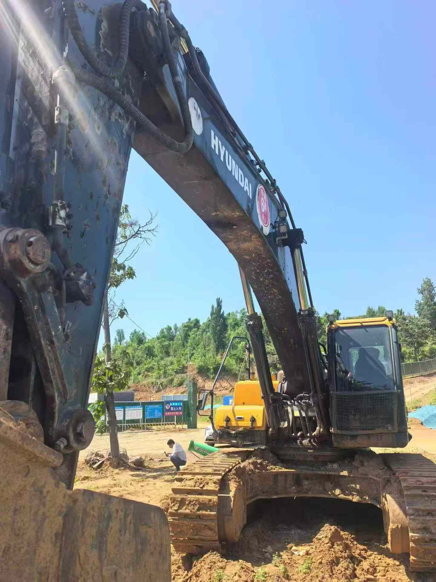 Buy Hyundai R505LVS Used Excavator / 3 Buy Hyundai R505LVS Used Excavator / 3